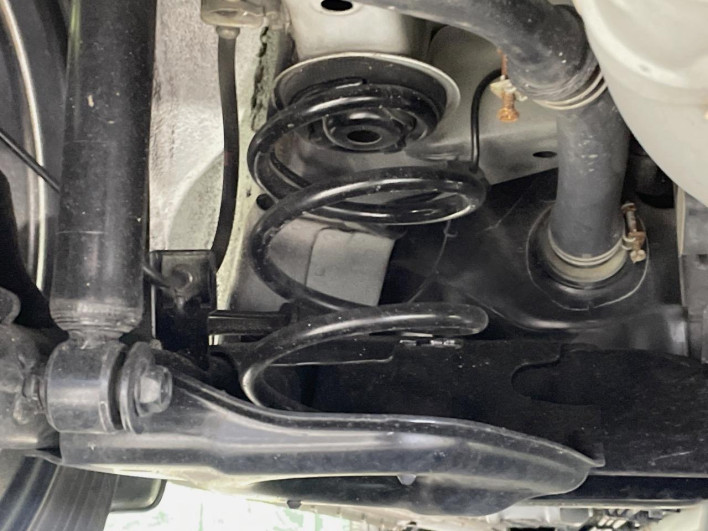 2017 Nissan Note DAA-HE12 (UW-69f066d3614bb)[21]