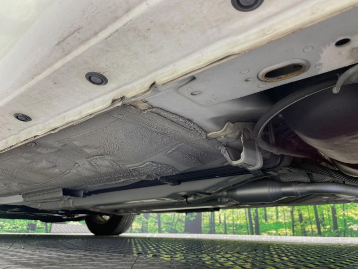 2017 Nissan Note DAA-HE12 (UW-69f066d3614bb)[20]