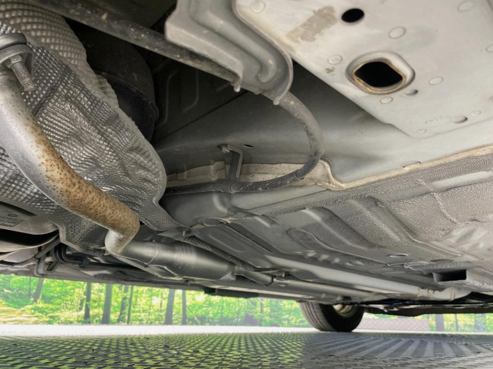 2017 Nissan Note DAA-HE12 (UW-69f066d3614bb)[23]