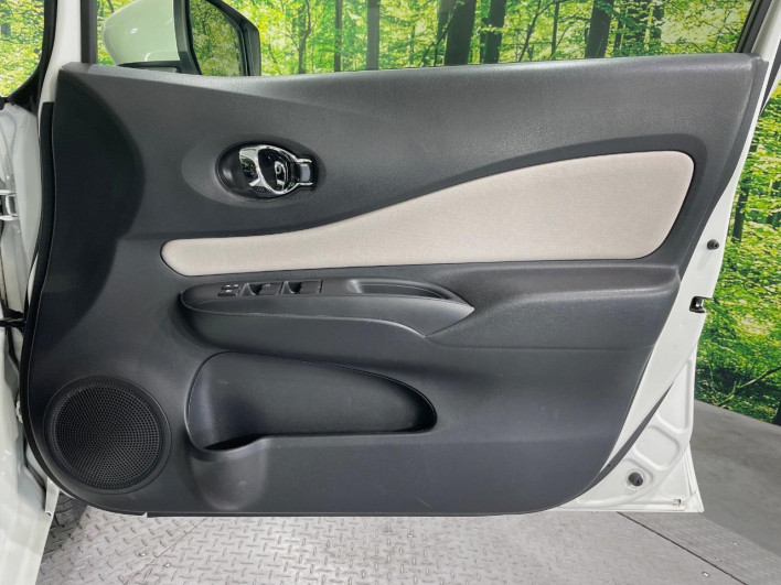 2017 Nissan Note DAA-HE12 (UW-69f066d3614bb)[25]