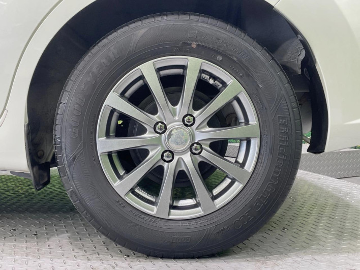 2017 Nissan Note DAA-HE12 (UW-69f066d3614bb)[7]