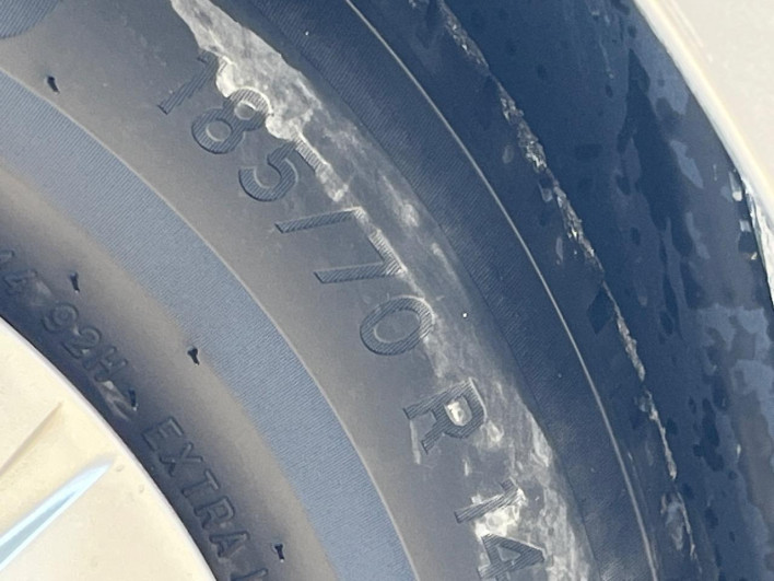 2017 Nissan Note DAA-HE12 (UW-69f066d3e7abb)[13]