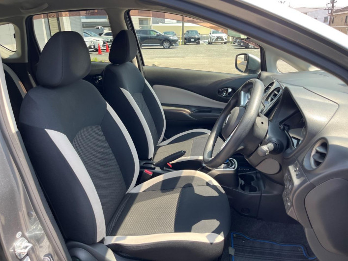 2017 Nissan Note DAA-HE12 (UW-69f066d3e7abb)[15]