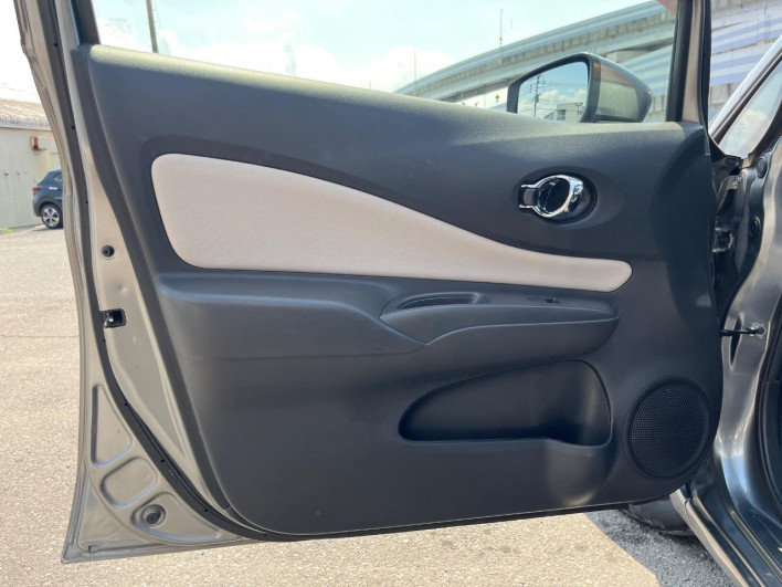 2017 Nissan Note DAA-HE12 (UW-69f066d3e7abb)[18]