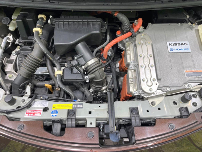 2017 Nissan Note DAA-HE12 (UW-69f066d4a4849)[4]