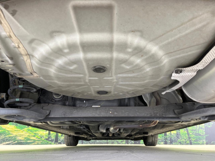 2017 Nissan Note DAA-HE12 (UW-69f066d4a4849)[12]