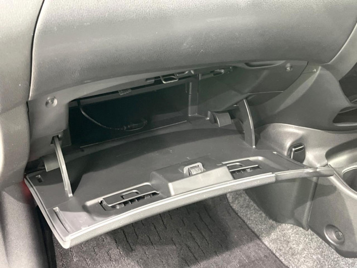 2017 Nissan Note DAA-HE12 (UW-69f066d4a4849)[10]