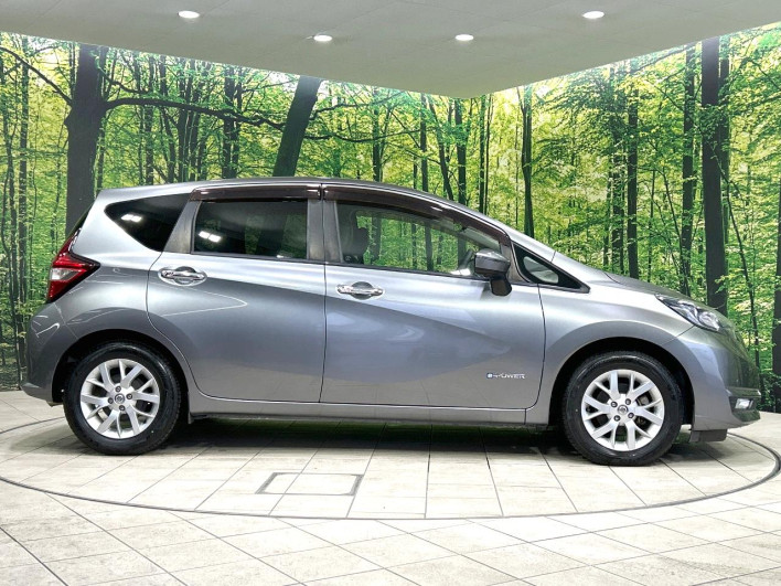 2017 Nissan Note DAA-HE12 (UW-69f066d547a22)[21]