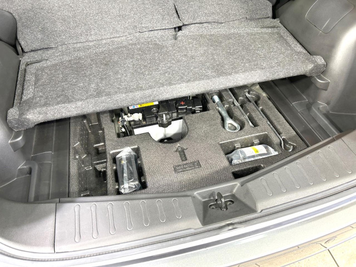 2017 Nissan Note DAA-HE12 (UW-69f066d547a22)[28]