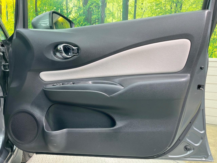 2017 Nissan Note DAA-HE12 (UW-69f066d56a679)[22]