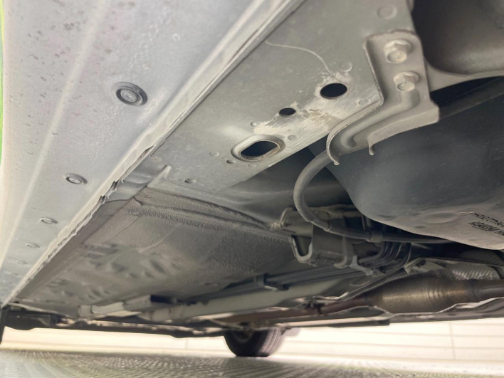 2017 Nissan Note DAA-HE12 (UW-69f066d56a679)[25]