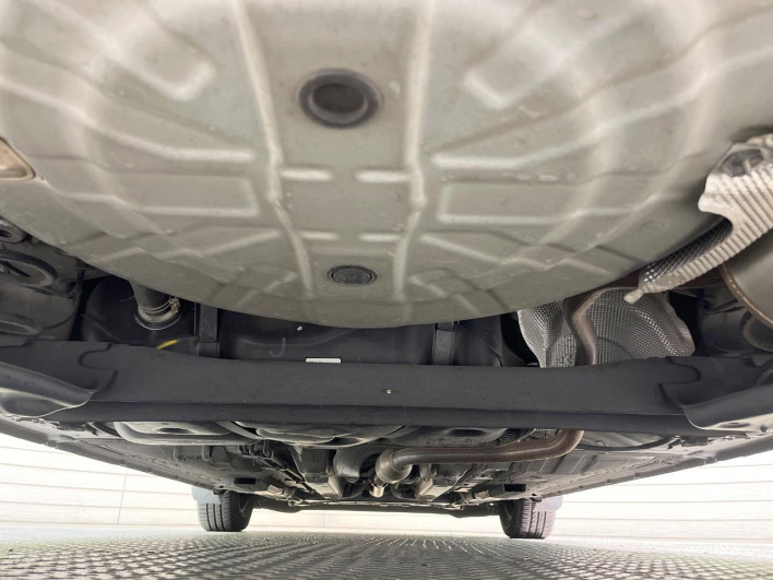 2017 Nissan Note DAA-HE12 (UW-69f066d56a679)[23]