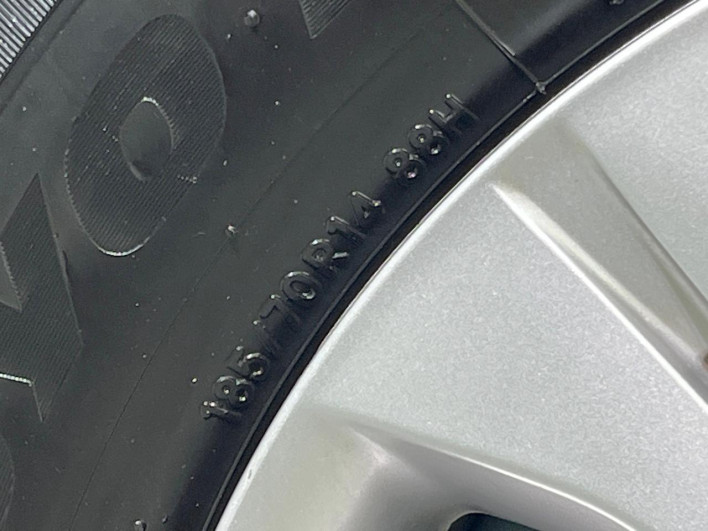 2017 Nissan Note DAA-HE12 (UW-69f066d56a679)[15]