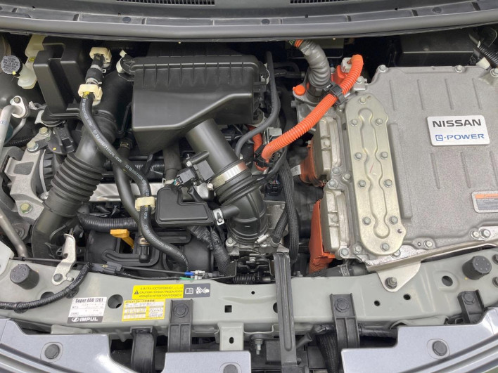 2017 Nissan Note DAA-HE12 (UW-69f066d56a679)[4]