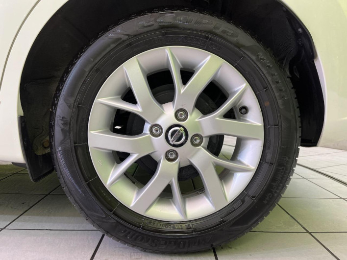 2018 Nissan Note DAA-HE12 (UW-69f066d5e2cce)[15]