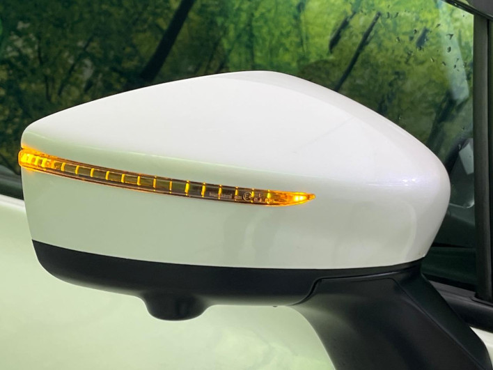 2018 Nissan Note DAA-HE12 (UW-69f066d5e2cce)[12]