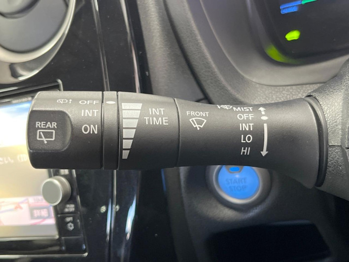 2019 Nissan Note DAA-HE12 (UW-69f066d6e4f0c)[18]