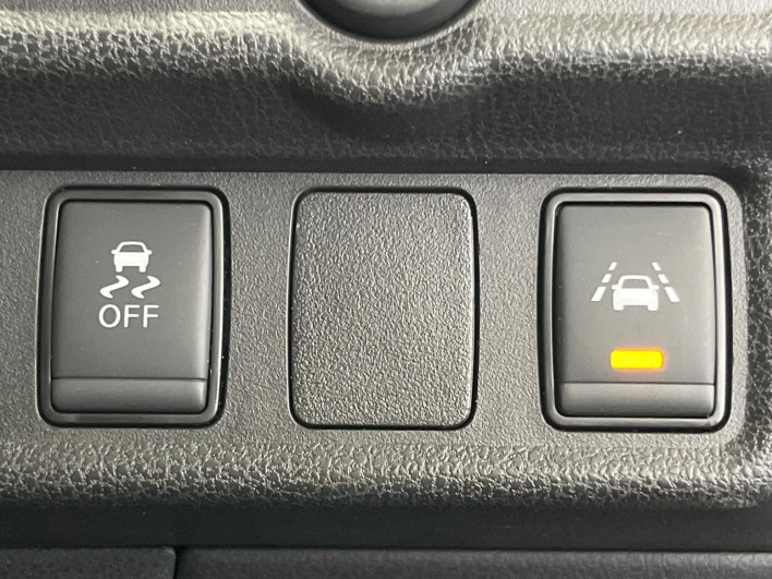 2019 Nissan Note DAA-HE12 (UW-69f066d6e4f0c)[15]