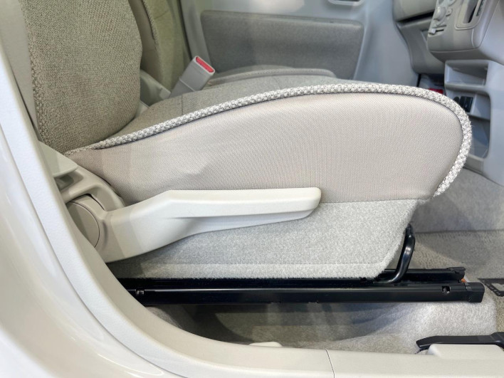 2016 Suzuki ALTO Lapin DBA-HE33S (UW-69f066d7d8a6a)[24]