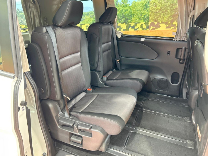 2018 Nissan Serena DAA-HFC27 (UW-69f066db2b858)[27]