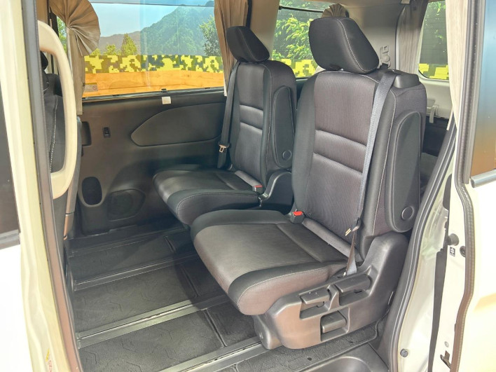 2018 Nissan Serena DAA-HFC27 (UW-69f066db2b858)[28]