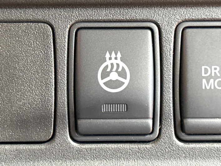 2018 Nissan Serena DAA-HFC27 (UW-69f066db2b858)[22]