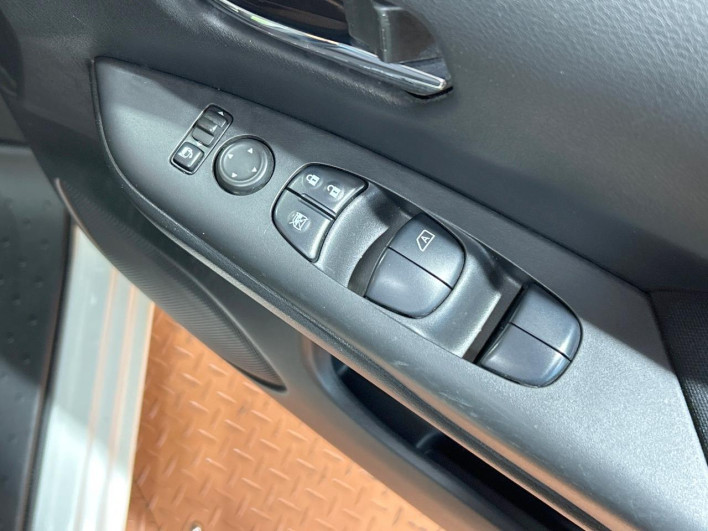 2018 Nissan Serena DAA-HFC27 (UW-69f066db2b858)[21]