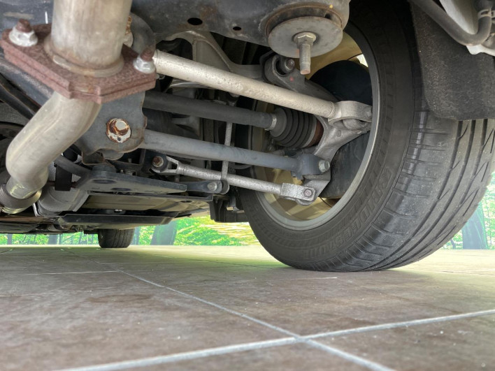 2014 Nissan Skyline DAA-HV37 (UW-69f066df3f49d)[28]