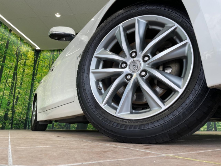 2014 Nissan Skyline DAA-HV37 (UW-69f066df3f49d)[25]