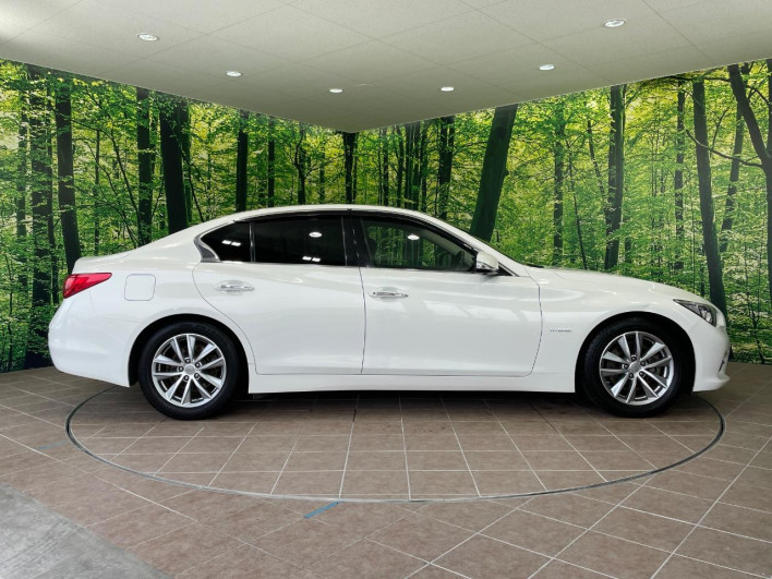 2014 Nissan Skyline DAA-HV37 (UW-69f066df3f49d)[15]