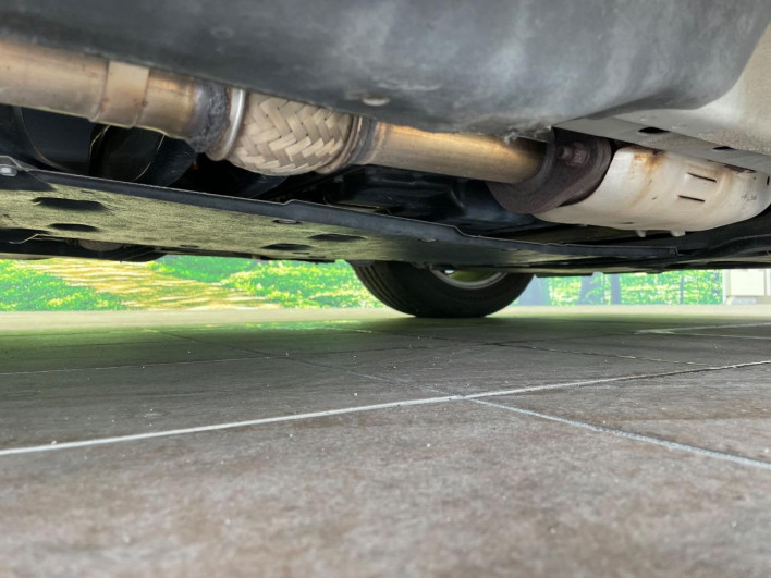 2014 Nissan Skyline DAA-HV37 (UW-69f066df3f49d)[26]