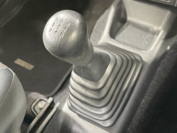 2011 Suzuki Jimny ABA-JB23W (UW-69f066df72c4c)[29]