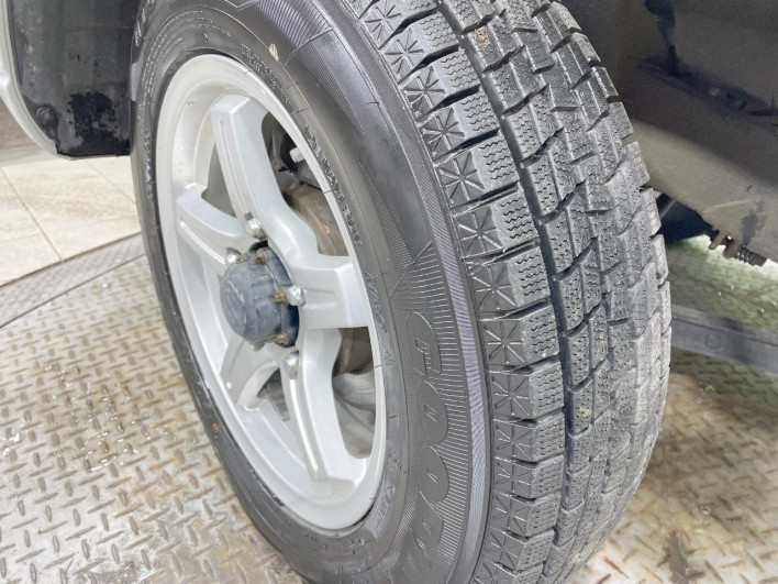 2011 Suzuki Jimny ABA-JB23W (UW-69f066df72c4c)[18]