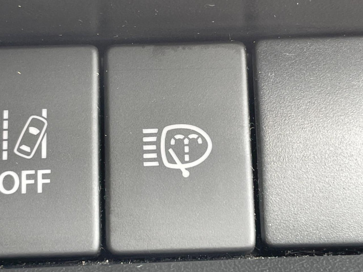 2018 Suzuki Jimny 3BA-JB64W (UW-69f066df7ea36)[19]