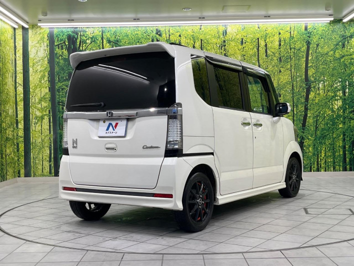 2011 Honda N-BOX CUSTOM DBA-JF1 (UW-69f066e438e29)[18]