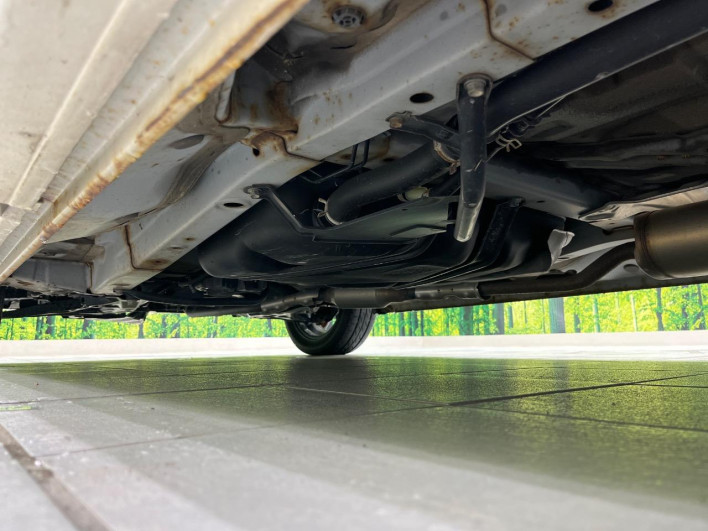 2011 Honda N-BOX CUSTOM DBA-JF1 (UW-69f066e438e29)[21]