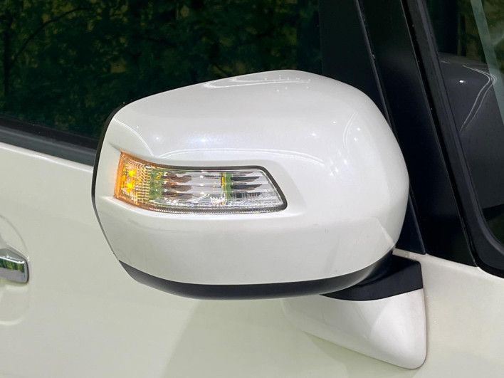 2011 Honda N-BOX CUSTOM DBA-JF1 (UW-69f066e438e29)[12]