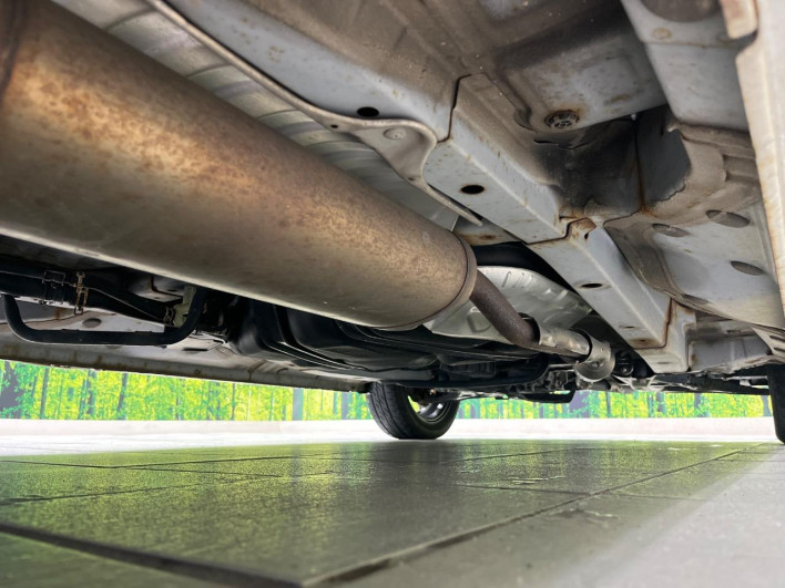 2011 Honda N-BOX CUSTOM DBA-JF1 (UW-69f066e438e29)[22]