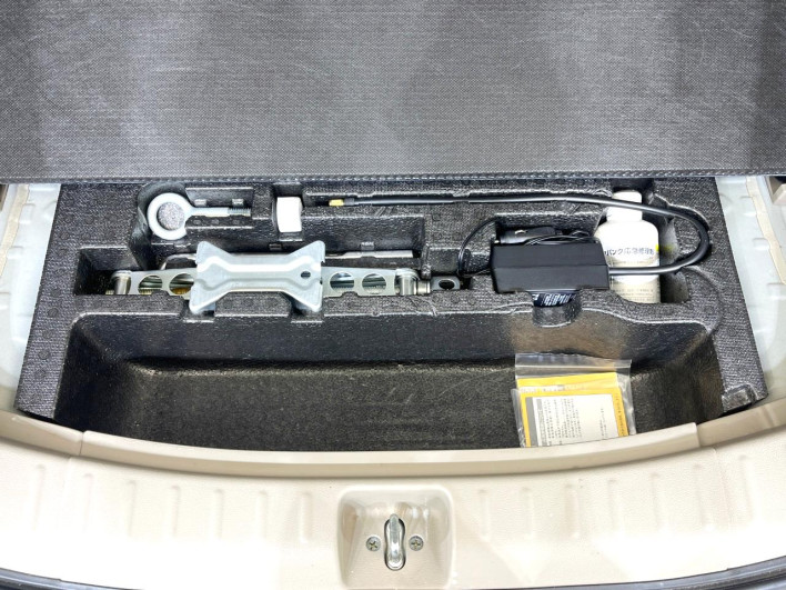 2011 Honda N-BOX DBA-JF1 (UW-69f066e54e4ce)[28]