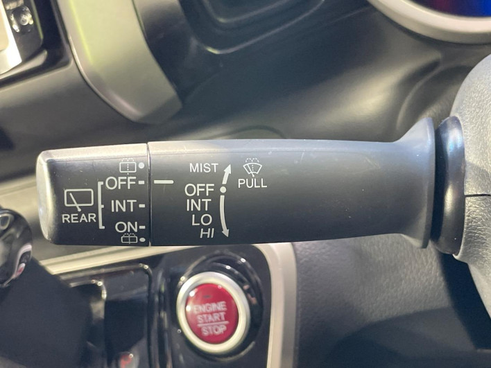 2013 Honda N-BOX CUSTOM DBA-JF1 (UW-69f066e698e02)[17]