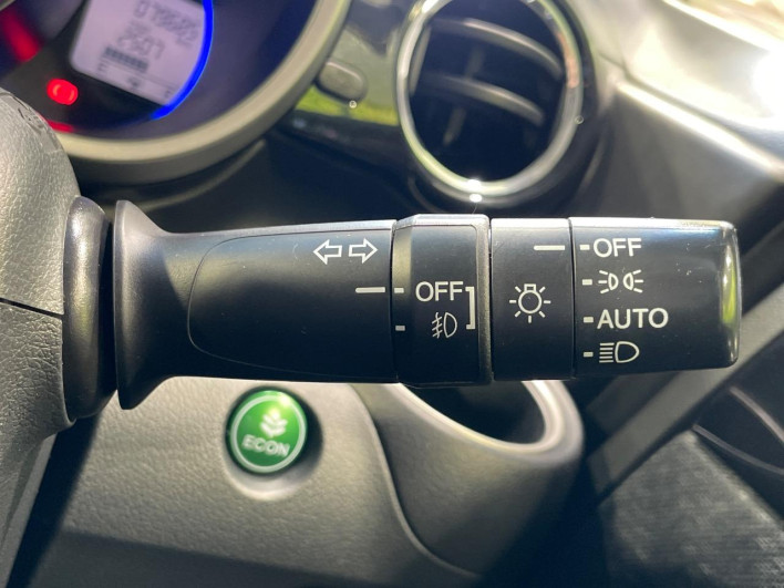 2013 Honda N-BOX CUSTOM DBA-JF1 (UW-69f066e698e02)[16]