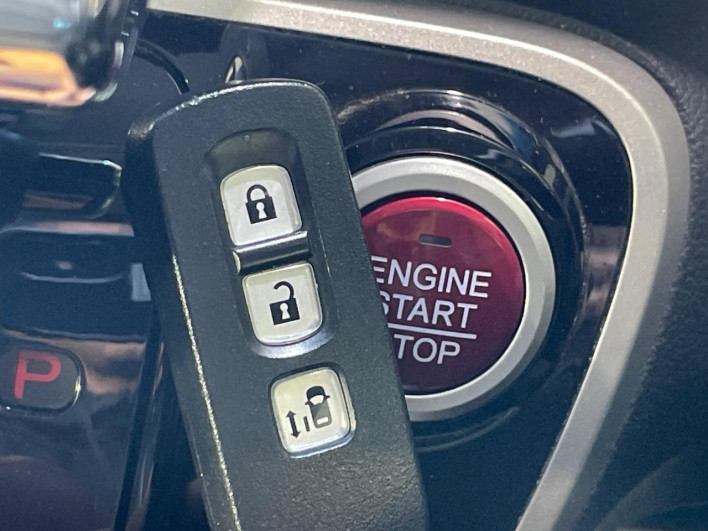 2013 Honda N-BOX CUSTOM DBA-JF1 (UW-69f066e698e02)[9]