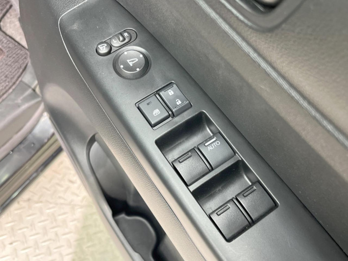 2015 Honda N-BOX DBA-JF1 (UW-69f066e846439)[23]