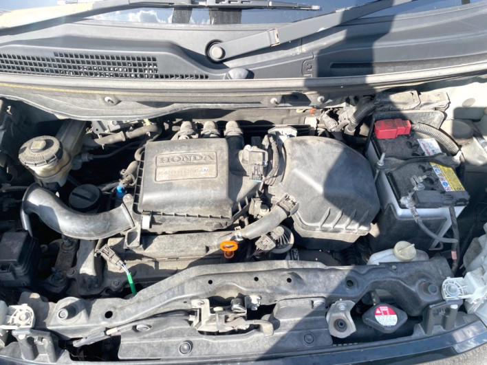 2016 Honda N-BOX DBA-JF1 (UW-69f066e8d8ea8)[4]