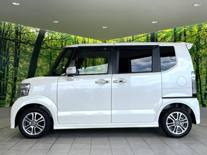 2017 Honda N-BOX CUSTOM DBA-JF1 (UW-69f066ea05cfe)[6]