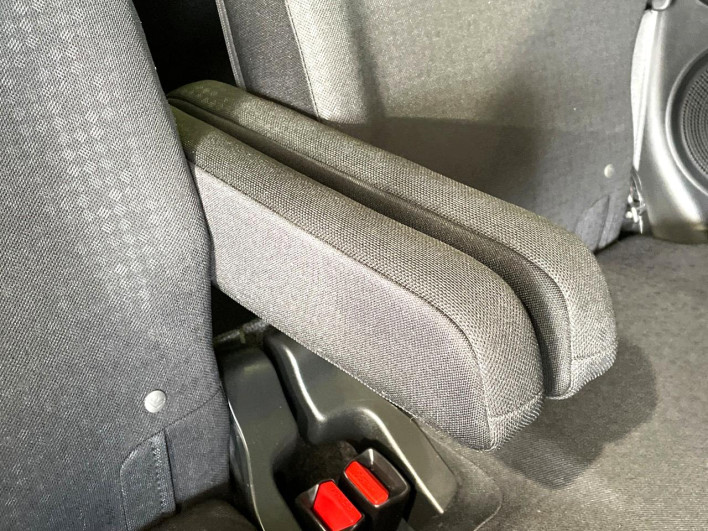 2017 Honda N-BOX CUSTOM DBA-JF1 (UW-69f066ea05cfe)[29]