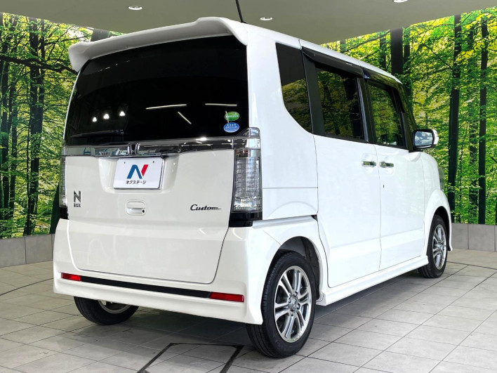 2017 Honda N-BOX CUSTOM DBA-JF1 (UW-69f066ea05cfe)[17]