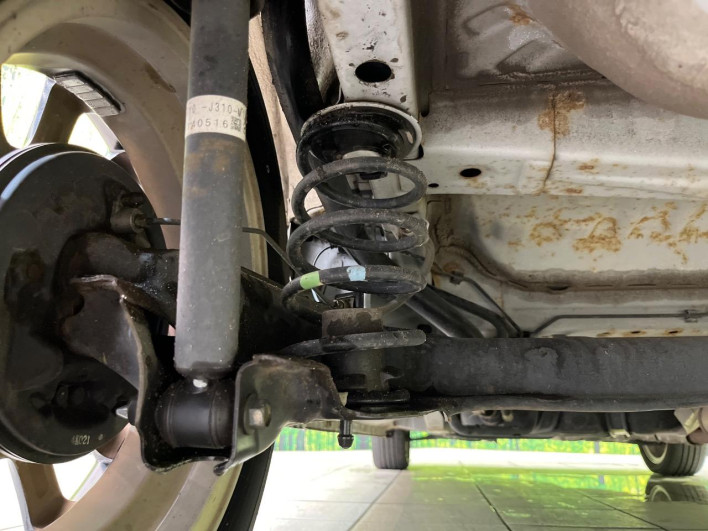 2014 Honda N-BOX CUSTOM DBA-JF1 (UW-69f066ea47fbb)[22]