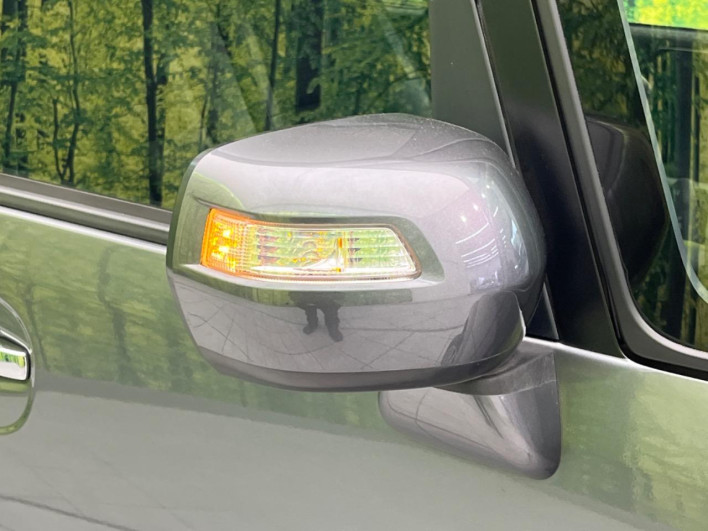 2015 Honda N-BOX CUSTOM DBA-JF1 (UW-69f066ea4b770)[13]