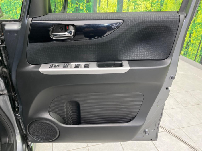 2015 Honda N-BOX CUSTOM DBA-JF1 (UW-69f066ea4b770)[22]